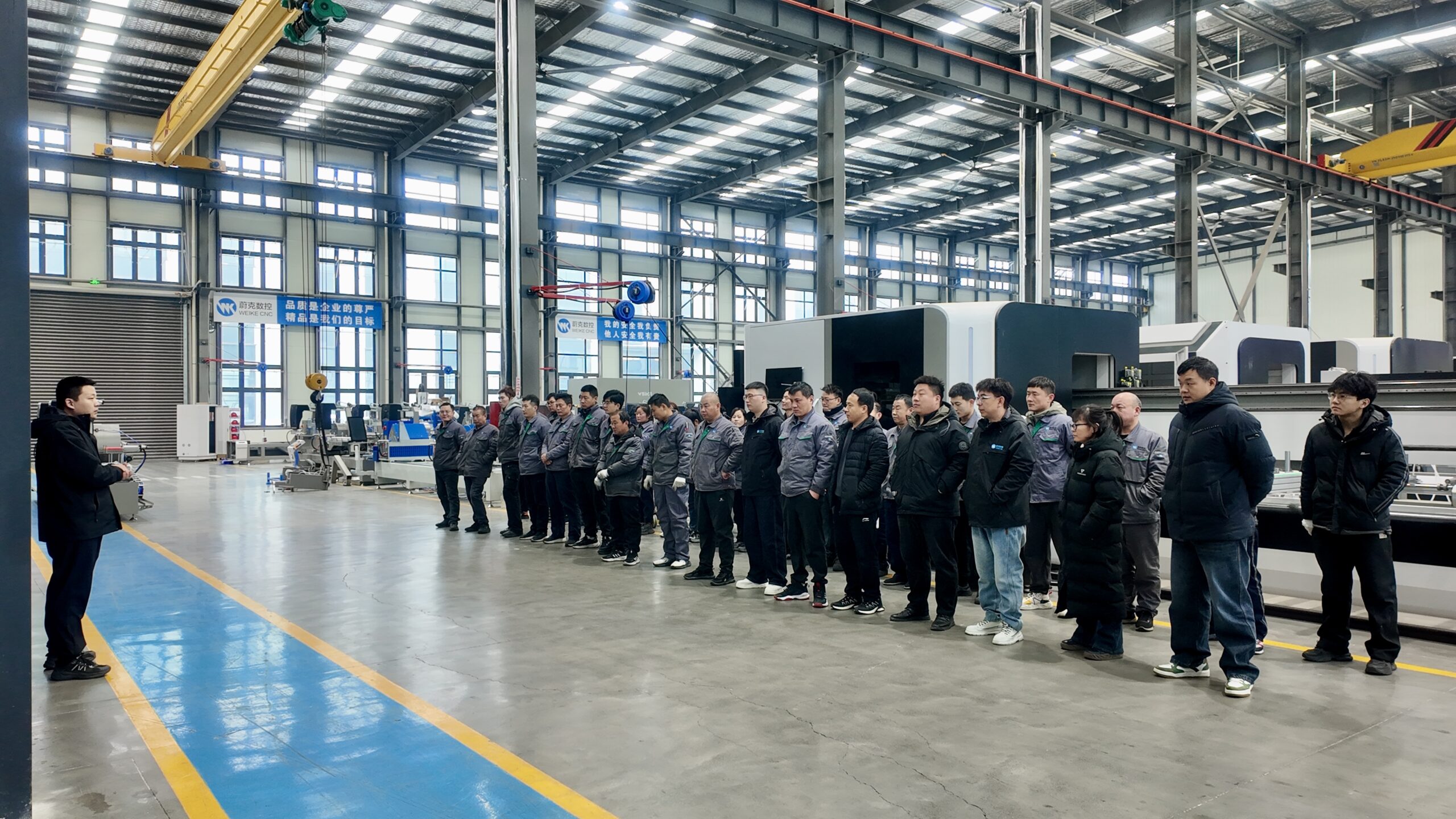 策马扬鞭启新程 精耕智造赢未来 —— 蔚克数控 2026 年马年复工周例会纪实